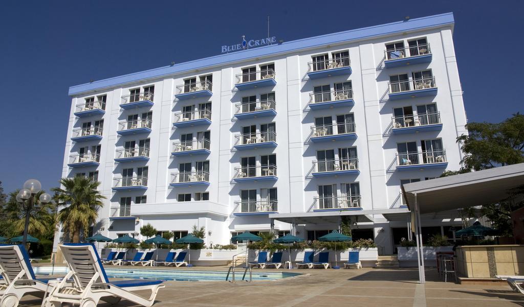 Blue Crane Hotel Apts Лімасол Екстер'єр фото